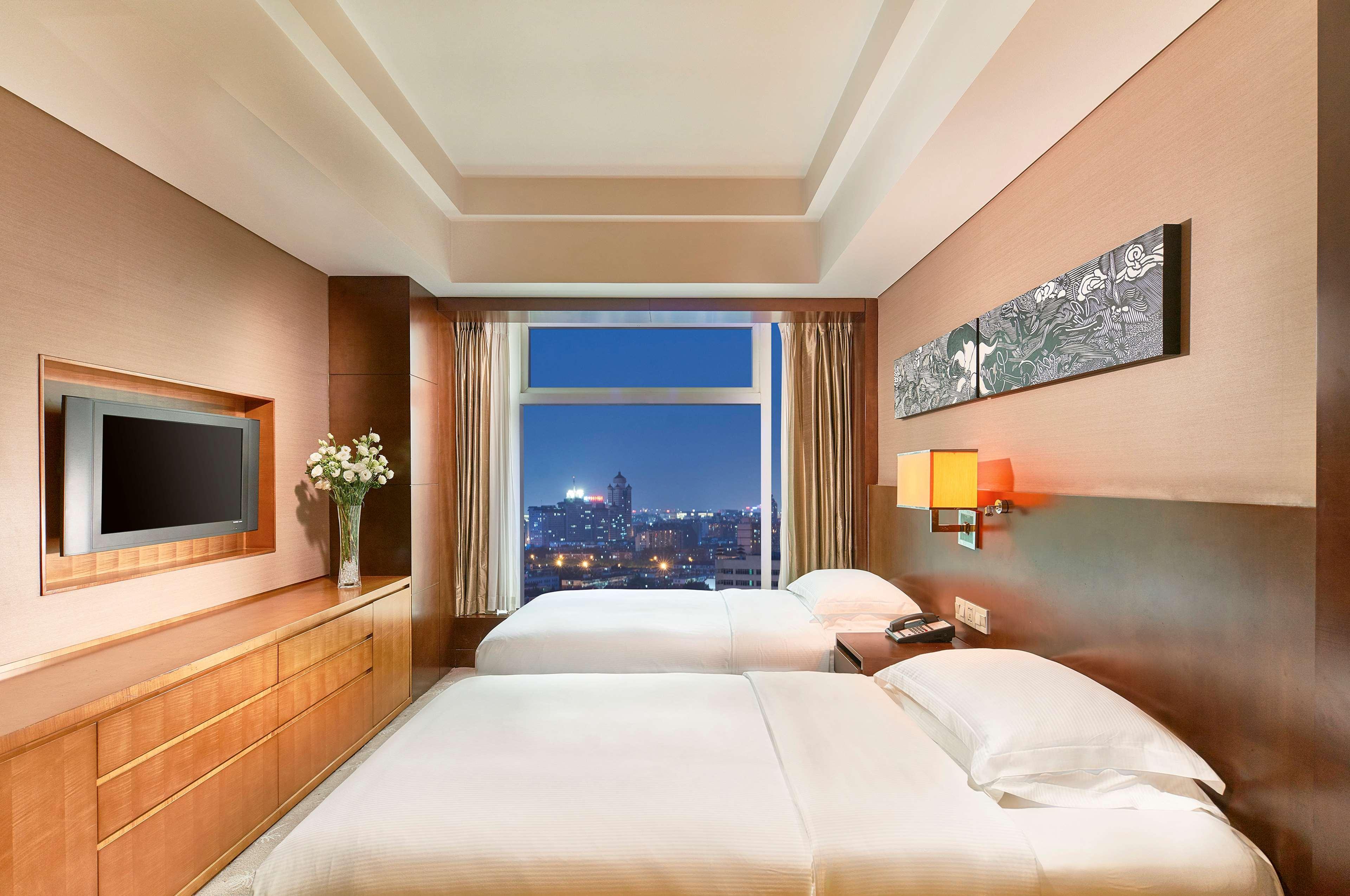 Doubletree By Hilton Beijing Hotel ภายนอก รูปภาพ